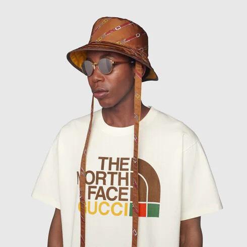Tại Sao Áo The North Face Nam Được Giới Trẻ Săn Đón Mạnh Mẽ?